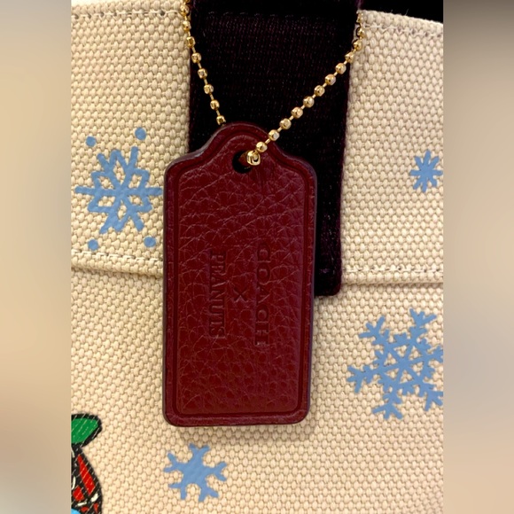 SOLD 🔥 New with Tags Coach x Peanuts Snoppy Tote Purse 🔥 - Picture 11 of 12